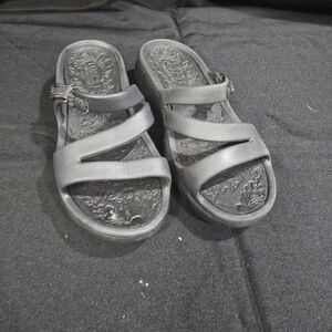Skeckers Archfit Sandles